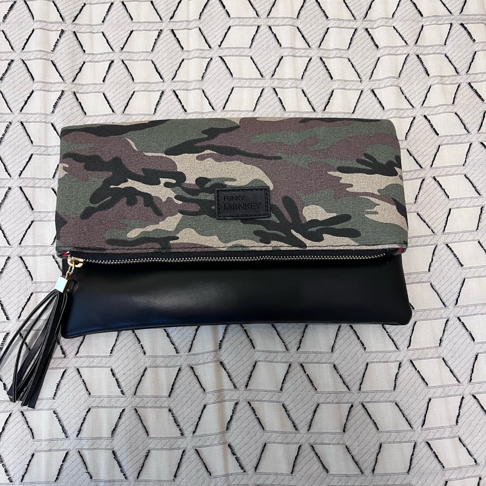 NWOT! Camo Clutch
